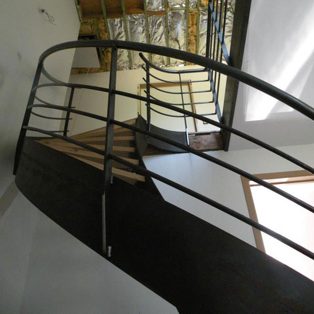 Escalier hélicoïdal bois et métal